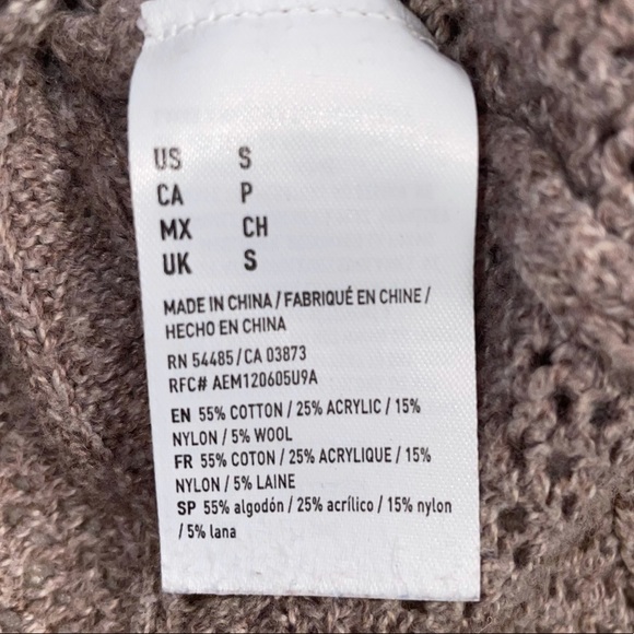 3/$25!! AE oversized sweater - Picture 5 of 8